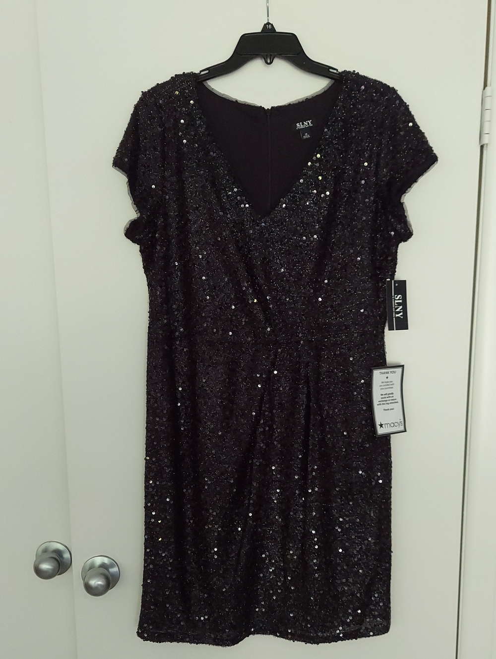 SLNY Size 18 Black Sequin V-Neck Capped Sleeve Cocktail Dress